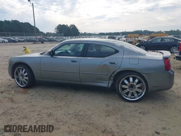 2007 Dodge Charger with VIN 2B3KA43GX7H816727, listed as a IAAI auction lot 43106697 with 183,894 mi miles and . Bid and sale history available at DreamBid. Image 6.