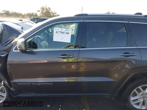 2018 Jeep Grand Cherokee Altitude с VIN 1C4RJEAG2JC339226, выставлен на аукционе IAAI как лот 41790740 с пробегом 100 008 миль миль и . История ставок и продаж доступна на DreamBid. Изображение 15.