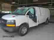 2023 Chevrolet Express Cargo z VIN 1GCWGBFP1P1249384, wystawiony jako Copart lot #64176105 z przebiegiem Nie podano mil oraz Szkoda całkowita • Salvage title. Historia ofert i sprzedaży dostępna na DreamBid. Obrazek 1.