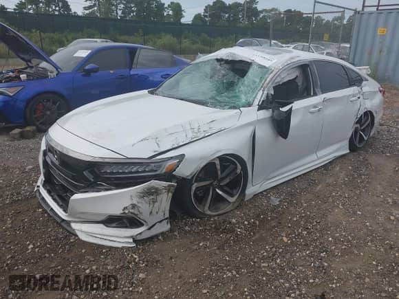 2021 Honda Accord Sport z VIN 1HGCV2F38MA016718, wystawiony jako IAAI lot #43208169 z przebiegiem 52 090 mil mil oraz . Historia ofert i sprzedaży dostępna na DreamBid. Obrazek 2.