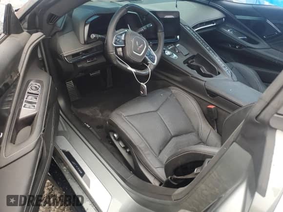 2023 Chevrolet Corvette 3LZ с VIN 1G1YF3D38P5603002, выставлен на аукционе Copart как лот 68337645 с пробегом 4 100 миль миль и Списание • Salvage title. История ставок и продаж доступна на DreamBid. Изображение 8.