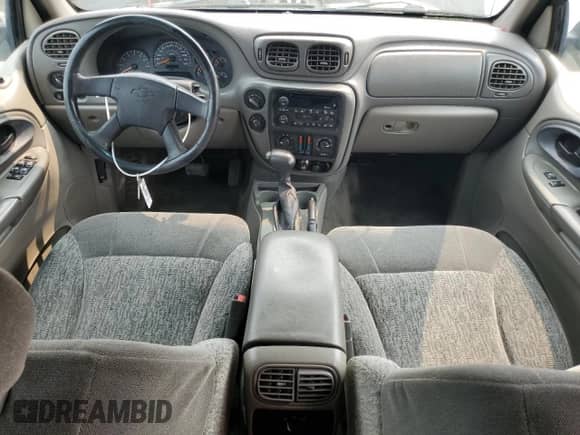 2002 Chevrolet TrailBlazer LS with VIN 1GNDT13S222266789, listed as a Copart auction lot 58767475 with 207,172 mi miles and Non repairable. Bid and sale history available at DreamBid. Image 8.