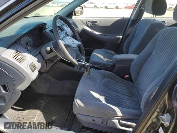 1998 Honda Accord EX с VIN 1HGCG667XWA176123, выставлен на аукционе Copart как лот 58095435 с пробегом 187 558 миль миль и Чистый • Clean title. История ставок и продаж доступна на DreamBid. Изображение 7.