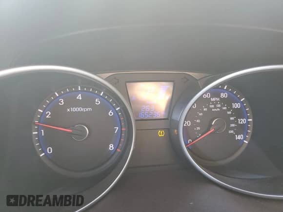 2011 Hyundai Tucson Limited with VIN KM8JU3AC7BU213263, listed as a Copart auction lot 52646455 with 165,236 mi miles and Salvage title. Bid and sale history available at DreamBid. Image 9.