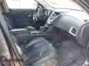 2013 Chevrolet Equinox LT z VIN 2GNFLNE39D6328927, wystawiony jako IAAI lot #42027632 z przebiegiem 240 619 mil mil oraz . Historia ofert i sprzedaży dostępna na DreamBid. Obrazek 5.