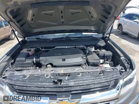 2018 Chevrolet Colorado 4WD Work Truck z VIN 1GCGTBEN7J1294076, wystawiony jako IAAI lot #41865908 z przebiegiem 74 710 mil mil oraz . Historia ofert i sprzedaży dostępna na DreamBid. Obrazek 10.