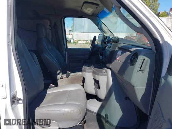 2014 Ford Econoline Cargo Commercial with VIN 1FTNE1EL7EDA59384, listed as a IAAI auction lot 43391909 with 306,342 mi miles and . Bid and sale history available at DreamBid. Image 5.