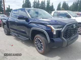 2023 Toyota Tundra Limited Hybrid z VIN 5TFJC5DB1PX033725, wystawiony jako IAAI lot #42729682 z przebiegiem 15 767 mil mil oraz . Historia ofert i sprzedaży dostępna na DreamBid. Obrazek 1.