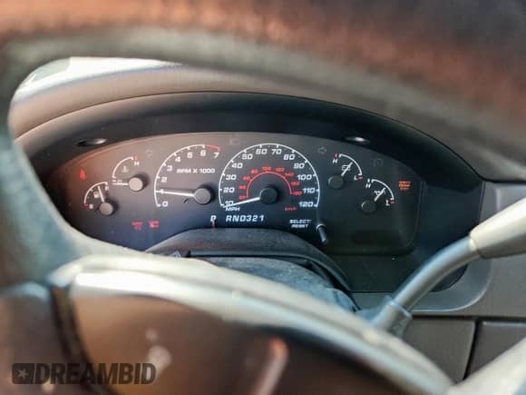 2002 Ford Explorer XLT с VIN 1FMZU63E82ZA82169, выставлен на аукционе Copart как лот 85175835 с пробегом 311 619 миль миль и Списание • Salvage title. История ставок и продаж доступна на DreamBid. Изображение 9.