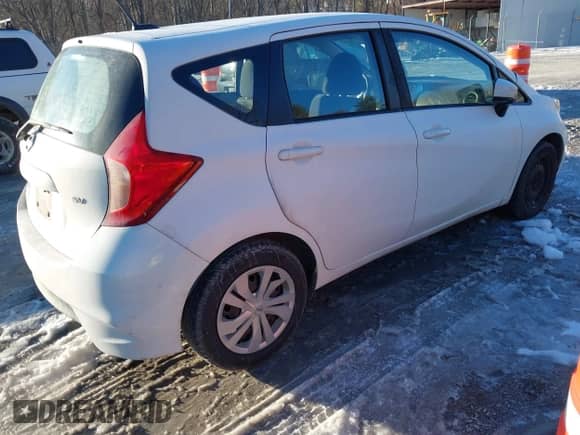 2018 Nissan Note S z VIN 3N1CE2CP6JL362361, wystawiony jako IAAI lot #41307076 z przebiegiem 118 801 mil mil oraz . Historia ofert i sprzedaży dostępna na DreamBid. Obrazek 4.