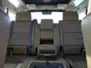 2001 Land Rover Discovery z VIN SALTW12451A708797, wystawiony jako Copart lot #43953955 z przebiegiem 125 768 mil mil oraz Czysty tytuł • Clean title. Historia ofert i sprzedaży dostępna na DreamBid. Obrazek 10.