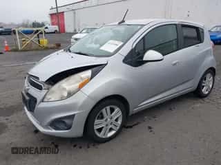 2013 Chevrolet Spark LS с VIN KL8CB6S9XDC596205, выставлен на аукционе IAAI как лот 41321080 с пробегом 121 820 миль миль и . История ставок и продаж доступна на DreamBid. Изображение 2.