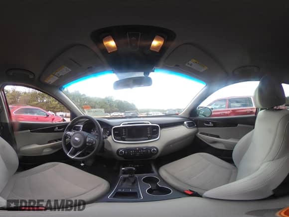 2018 Kia Sorento L with VIN 5XYPG4A31JG341655, listed as a IAAI auction lot 43392398 with 97,842 mi miles and . Bid and sale history available at DreamBid. Image 18.