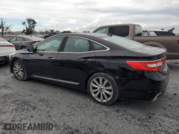 2017 Hyundai Azera Limited z VIN KMHFH4JGXHA590182, wystawiony jako Copart lot #69964975 z przebiegiem 135 911 mil mil oraz Szkoda całkowita • Salvage title. Historia ofert i sprzedaży dostępna na DreamBid. Obrazek 2.