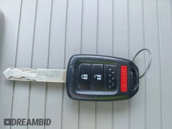 2014 Honda CR-V EX-L with VIN 2HKRM4H75EH650313, listed as a IAAI auction lot 43012863 with 130,543 mi miles and . Bid and sale history available at DreamBid. Image 11.