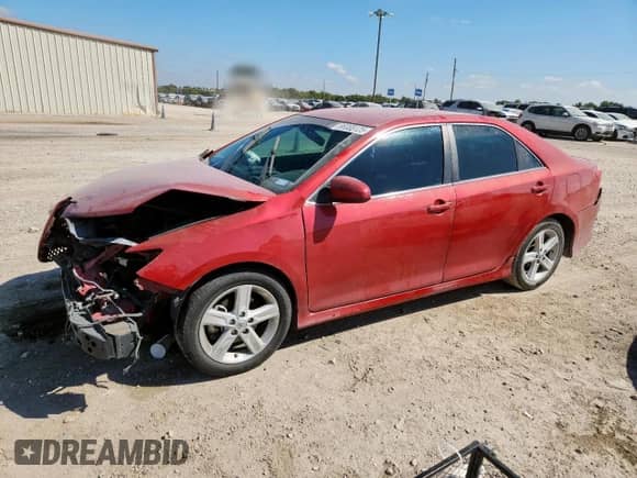 2014 Toyota Camry SE с VIN 4T1BF1FKXEU863633, выставлен на аукционе Copart как лот 86088125 с пробегом 198 279 миль миль и Списание • Salvage title. История ставок и продаж доступна на DreamBid. Изображение 1.