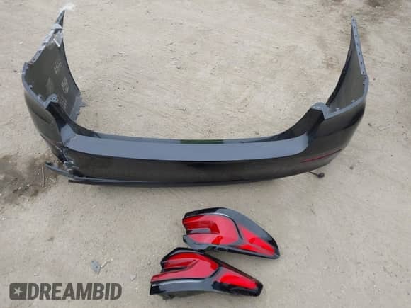 2023 BMW 5 Series 530e с VIN WBA13AG03PCM05556, выставлен на аукционе IAAI как лот 42110818 с пробегом 30 197 миль миль и . История ставок и продаж доступна на DreamBid. Изображение 12.