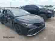 2022 Toyota Camry Hybrid XSE с VIN 4T1K31AK6NU592747, выставлен на аукционе IAAI как лот 42955541 с пробегом 40 933 миль миль и . История ставок и продаж доступна на DreamBid. Изображение 1.