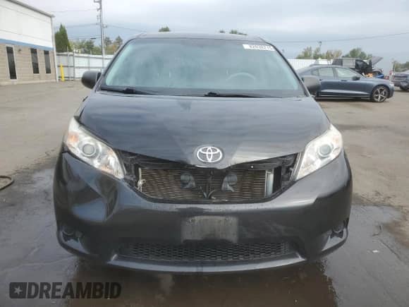 2013 Toyota Sienna L with VIN 5TDZK3DC7DS368296, listed as a Copart auction lot 82038215 with 142,290 mi miles and Salvage title. Bid and sale history available at DreamBid. Image 5.