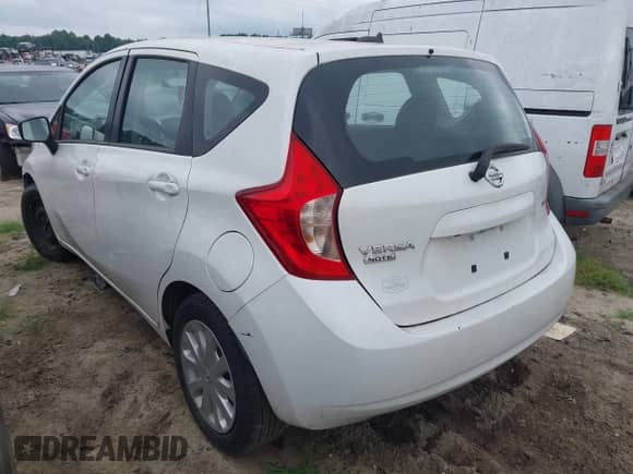 2016 Nissan Note SV z VIN 3N1CE2CP3GL405613, wystawiony jako IAAI lot #42892252 z przebiegiem 140 498 mil mil oraz . Historia ofert i sprzedaży dostępna na DreamBid. Obrazek 3.