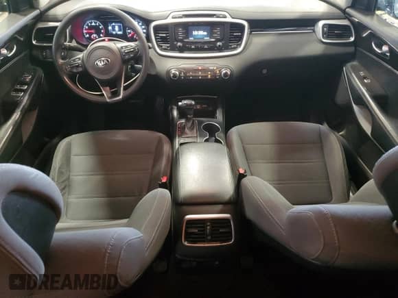 2016 Kia Sorento LX with VIN 5XYPG4A36GG166117, listed as a Copart auction lot 90223665 with 101,896 mi miles and Salvage title. Bid and sale history available at DreamBid. Image 8.