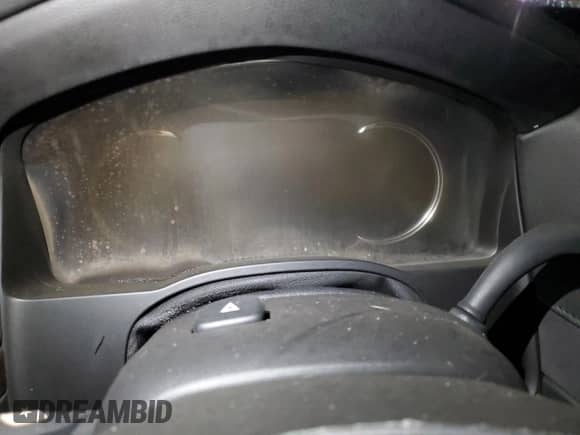 2019 Cadillac Escalade ESV z VIN 1GYS3GKJ1KR154028, wystawiony jako Copart lot #83409884 z przebiegiem Nie podano mil oraz Szkoda całkowita • Salvage title. Historia ofert i sprzedaży dostępna na DreamBid. Obrazek 9.