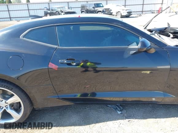 2016 Chevrolet Camaro 2SS с VIN 1G1FH1R71G0126119, выставлен на аукционе IAAI как лот 43262153 с пробегом Не указан миль и . История ставок и продаж доступна на DreamBid. Изображение 14.