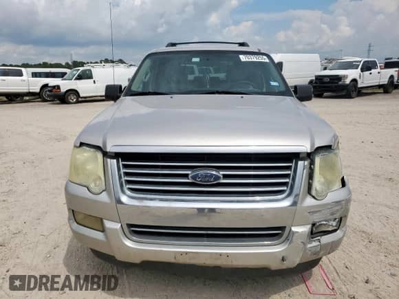 2008 Ford Explorer XLT с VIN 1FMEU73E78UB19352, выставлен на аукционе Copart как лот 70379255 с пробегом 177 124 миль миль и Списание • Salvage title. История ставок и продаж доступна на DreamBid. Изображение 5.