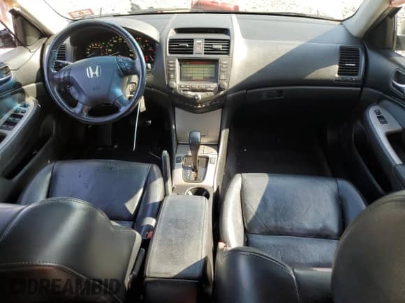 2006 Honda Accord EX-L z VIN 1HGCM66856A022422, wystawiony jako Copart lot #61796355 z przebiegiem 244 690 mil mil oraz Szkoda całkowita • Salvage title. Historia ofert i sprzedaży dostępna na DreamBid. Obrazek 8.