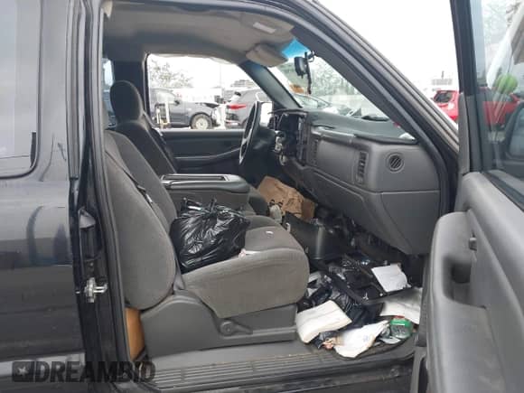 2007 Chevrolet Silverado 1500 LT1 with VIN 1GCEC19X47Z123972, listed as a IAAI auction lot 43009798 with 128,354 mi miles and . Bid and sale history available at DreamBid. Image 5.