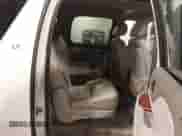 2010 Chevrolet Suburban LT z VIN 1GNUKJE32AR272865, wystawiony jako IAAI lot #43260380 z przebiegiem 167 294 mil mil oraz . Historia ofert i sprzedaży dostępna na DreamBid. Obrazek 8.