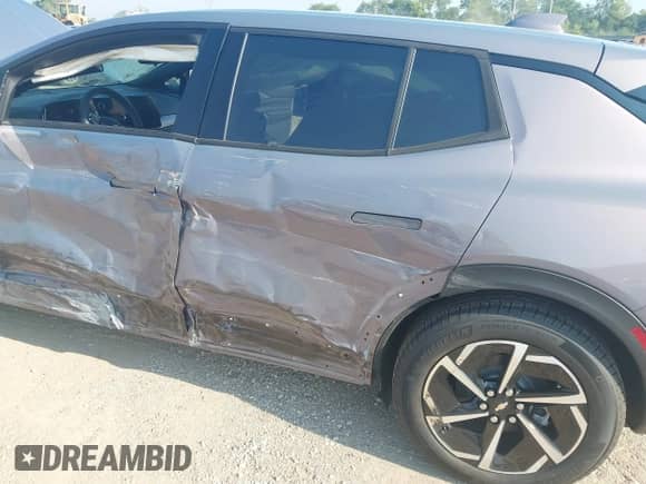 2025 Chevrolet Equinox EV LT1 w/PCY z VIN 3GN7DMRP1SS202147, wystawiony jako IAAI lot #42922271 z przebiegiem 1 647 mil mil oraz . Historia ofert i sprzedaży dostępna na DreamBid. Obrazek 6.