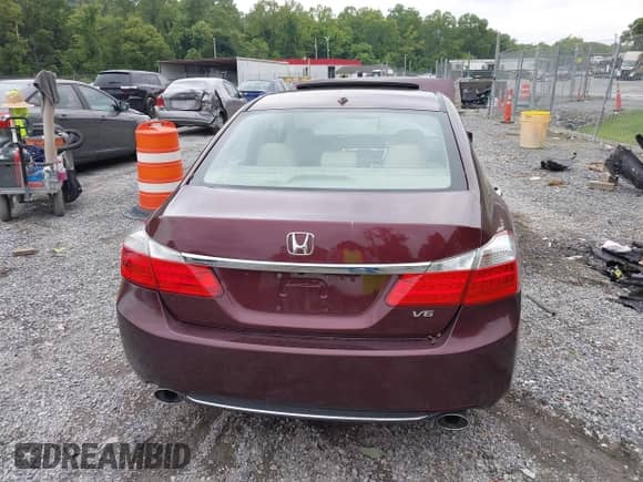 2015 Honda Accord EX-L z VIN 1HGCR3F86FA034434, wystawiony jako IAAI lot #42875734 z przebiegiem 96 646 mil mil oraz . Historia ofert i sprzedaży dostępna na DreamBid. Obrazek 16.