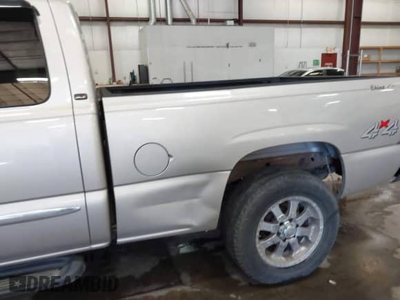 2004 GMC Sierra 1500 SLE with VIN 2GTEK19T841171771, listed as a IAAI auction lot 42685742 with 163,284 mi miles and . Bid and sale history available at DreamBid. Image 19.