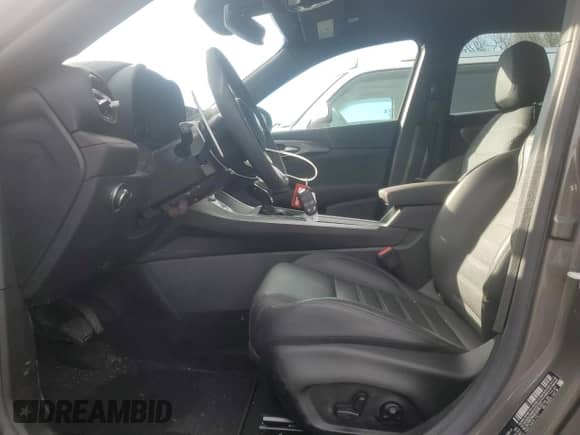 2024 Dodge Hornet R/T Plus with VIN ZACPDFDW4R3A08332, listed as a Copart auction lot 50345665 with 11,123 mi miles and Salvage title. Bid and sale history available at DreamBid. Image 7.