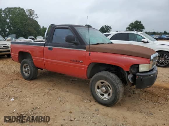 1998 Dodge 1500 с VIN 1B7HF16Z3WS643923, выставлен на аукционе Copart как лот 72924074 с пробегом 195 936 миль миль и Списание • Salvage title. История ставок и продаж доступна на DreamBid. Изображение 4.