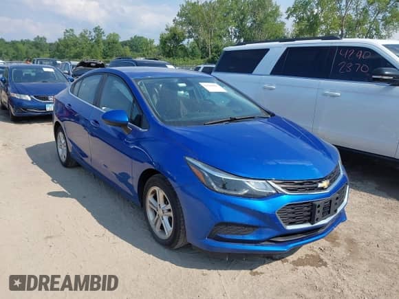 2017 Chevrolet Cruze LT с VIN 1G1BE5SM7H7217466, выставлен на аукционе IAAI как лот 42900903 с пробегом 68 020 миль миль и . История ставок и продаж доступна на DreamBid. Изображение 1.