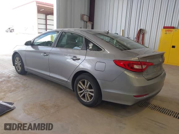 2016 Hyundai Sonata SE с VIN 5NPE24AF0GH393750, выставлен на аукционе IAAI как лот 42644024 с пробегом 126 816 миль миль и . История ставок и продаж доступна на DreamBid. Изображение 3.