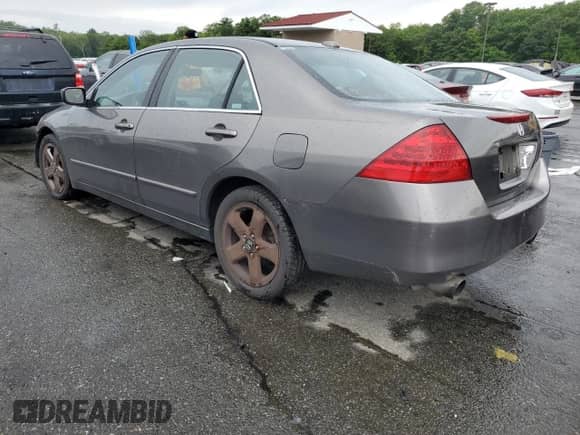 2006 Honda Accord EX-L с VIN 1HGCM655X6A059635, выставлен на аукционе Copart как лот 61842595 с пробегом 139 719 миль миль и Списание • Salvage title. История ставок и продаж доступна на DreamBid. Изображение 2.