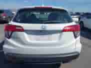 2019 Honda HR-V LX z VIN 3CZRU5H3XKM724537, wystawiony jako IAAI lot #43364957 z przebiegiem 30 514 mil mil oraz . Historia ofert i sprzedaży dostępna na DreamBid. Obrazek 16.