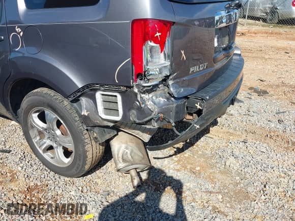 2014 Honda Pilot EX-L z VIN 5FNYF4H58EB016710, wystawiony jako IAAI lot #43349794 z przebiegiem 163 710 mil mil oraz . Historia ofert i sprzedaży dostępna na DreamBid. Obrazek 6.