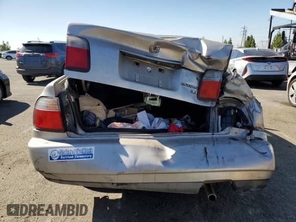 1997 Honda Accord LX with VIN 1HGCD5635VA188629, listed as a Copart auction lot 72042185 with 192,080 mi miles and Salvage title. Bid and sale history available at DreamBid. Image 6.