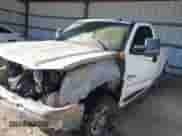 2004 Chevrolet Silverado 2500HD LT z VIN 1GCHK29164E186348, wystawiony jako IAAI lot #41011604 z przebiegiem Nie podano mil oraz . Historia ofert i sprzedaży dostępna na DreamBid. Obrazek 12.