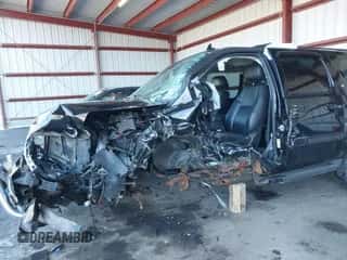 2011 Chevrolet Suburban LT z VIN 1GNSKJE32BR280098, wystawiony jako IAAI lot #43319053 z przebiegiem 113 887 mil mil oraz . Historia ofert i sprzedaży dostępna na DreamBid. Obrazek 6.