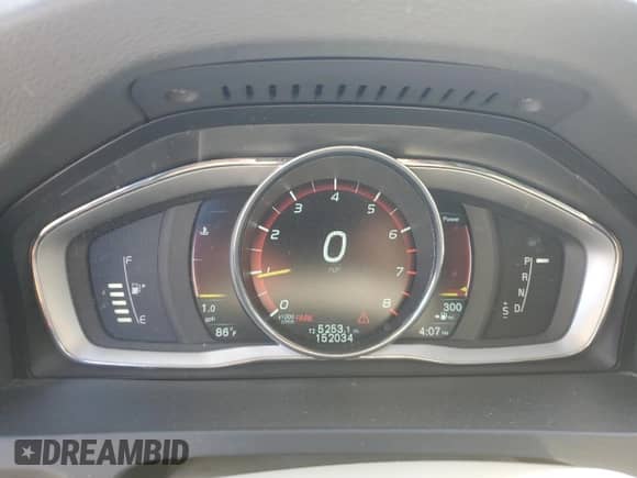 2015 Volvo S60 T5 Drive-E Premier with VIN YV140MFK0F1352395, listed as a Copart auction lot 80151995 with 152,034 mi miles and Salvage title. Bid and sale history available at DreamBid. Image 9.