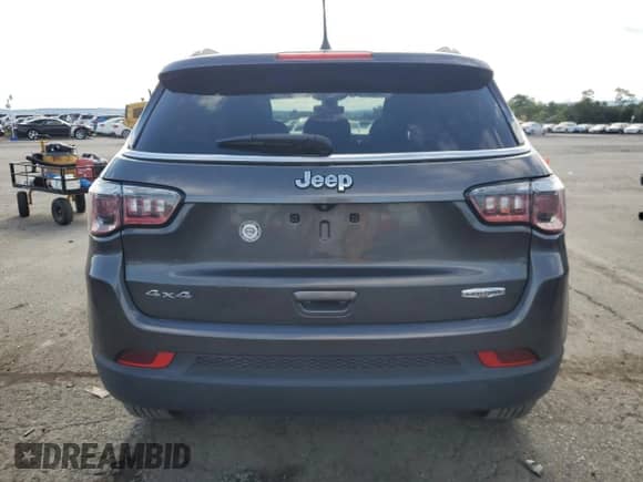 2019 Jeep Compass Latitude с VIN 3C4NJDBB5KT674790, выставлен на аукционе Copart как лот 69568045 с пробегом 93 821 миль миль и Списание • Salvage title. История ставок и продаж доступна на DreamBid. Изображение 6.