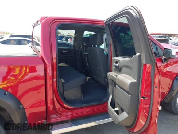 2021 Chevrolet Silverado 1500 LT with VIN 1GCPWCET3MZ266275, listed as a IAAI auction lot 43066913 with 31,684 mi miles and . Bid and sale history available at DreamBid. Image 8.