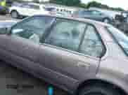 1993 Honda Accord z VIN 1HGCB7653PA064879, wystawiony jako IAAI lot #42482864 z przebiegiem 190 174 mil mil oraz . Historia ofert i sprzedaży dostępna na DreamBid. Obrazek 13.