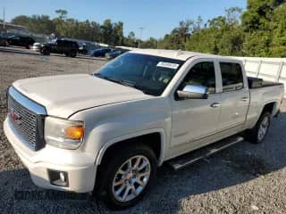 2015 GMC Sierra 1500 Denali z VIN 3GTU2WEC9FG208917, wystawiony jako Copart lot #80886635 z przebiegiem 111 561 mil mil oraz Szkoda całkowita • Salvage title. Historia ofert i sprzedaży dostępna na DreamBid. Obrazek 1.