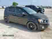 2012 Chevrolet Sonic LT z VIN 1G1JD6SH0C4152025, wystawiony jako Copart lot #65154675 z przebiegiem 154 760 mil mil oraz Szkoda całkowita • Salvage title. Historia ofert i sprzedaży dostępna na DreamBid. Obrazek 4.